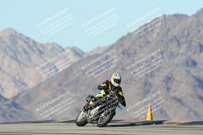 media/Dec-01-2025-Moto Forza (Mon) [[2daa91e15f]]/3-Beginner Group/Session 4 Turn 9/